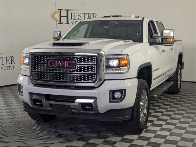 Used 2019 GMC Sierra 2500 Denali w/ Duramax Plus Package image 4