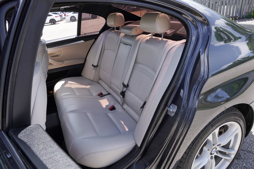 Used 2014 BMW 528i Sedan RWD image 30
