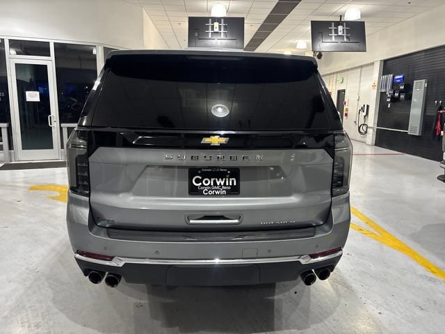 Used 2025 Chevrolet Suburban Premier AWD/4WD image 8