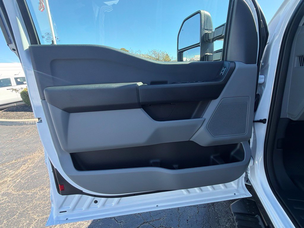 New 2027 Ford F250 XL w/ Snow Plow Prep Package AWD/4WD image 19