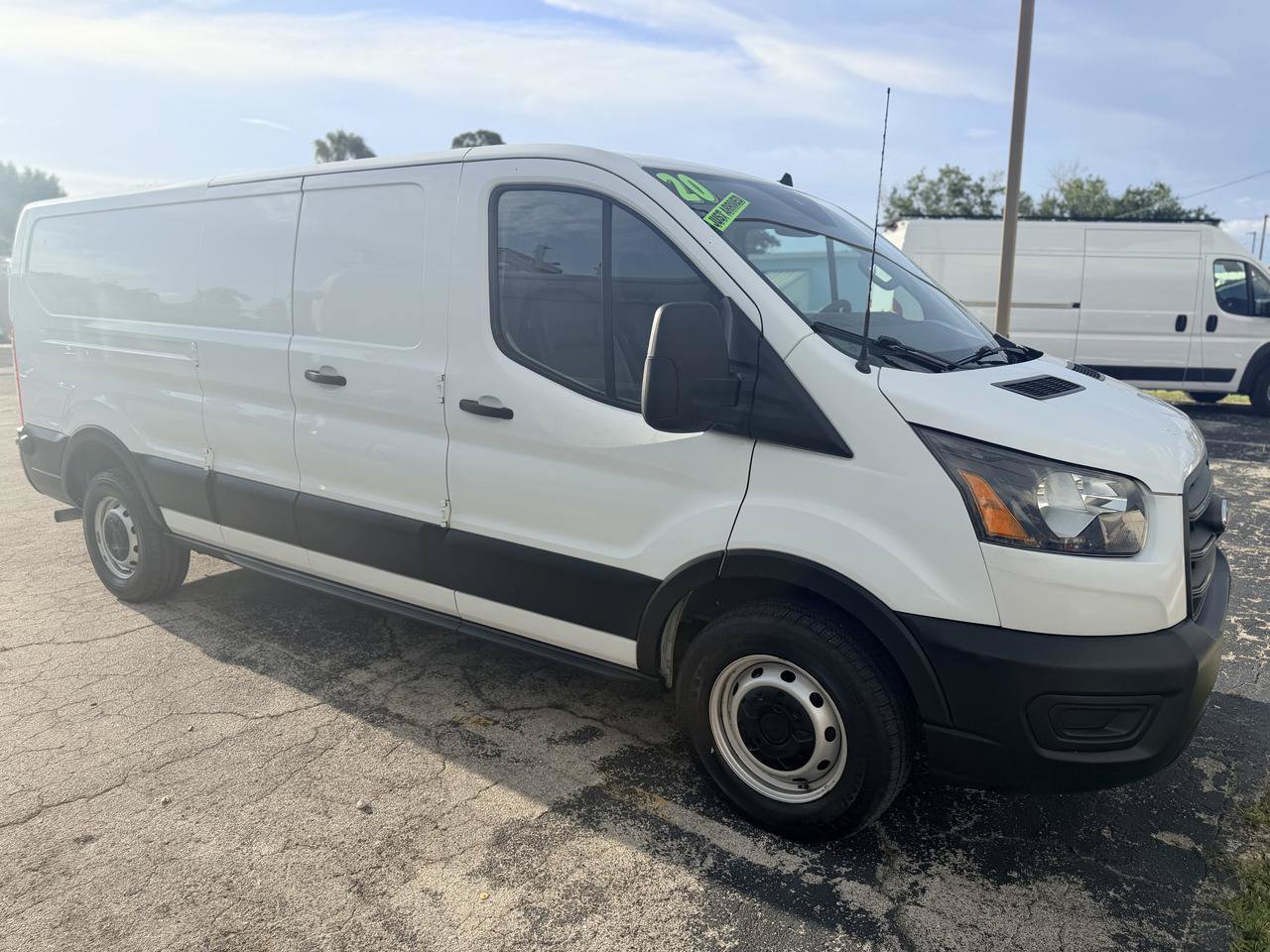 Used 2020 Ford Transit 250 Low Roof RWD image 3