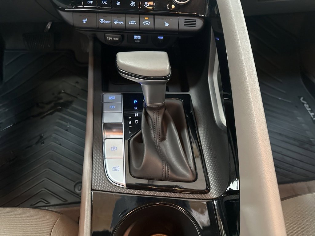Certified 2024 Hyundai Elantra SEL w/ Convenience Package image 21