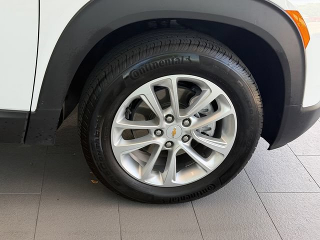 Used 2024 Chevrolet TrailBlazer LS w/ LS Convenience Package AWD/4WD image 8