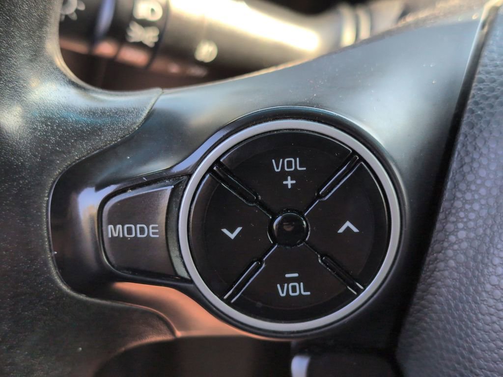 Used 2018 Kia Soul + image 28