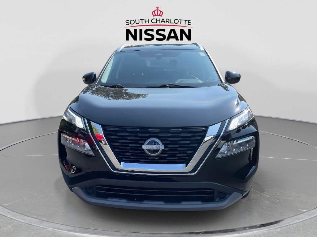Used 2023 Nissan Rogue SV w/ SV Premium B Package AWD/4WD image 2