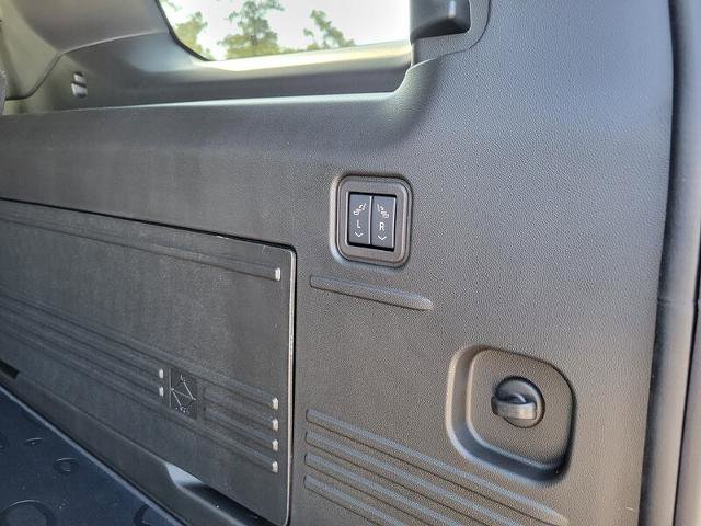 New 2025 GMC Hummer EV 3X w/ LPO, Illumination Package image 9