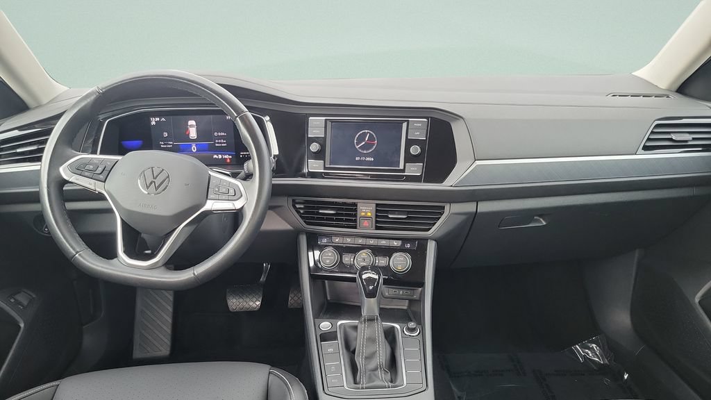 Used 2022 Volkswagen Jetta SE FWD image 11