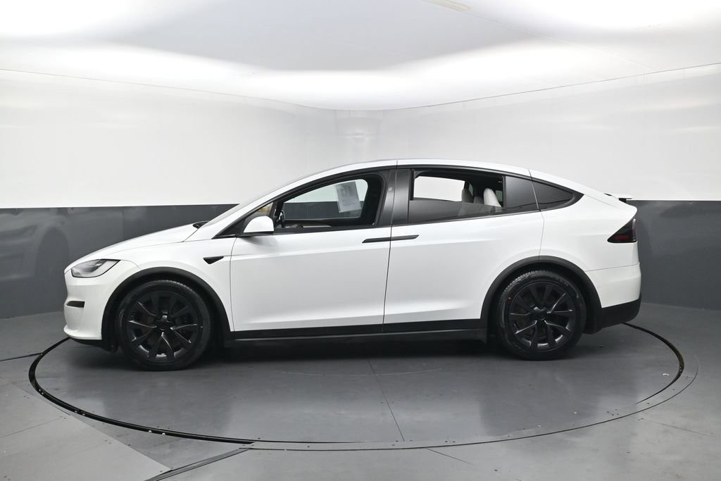 Used 2023 Tesla Model X image 8