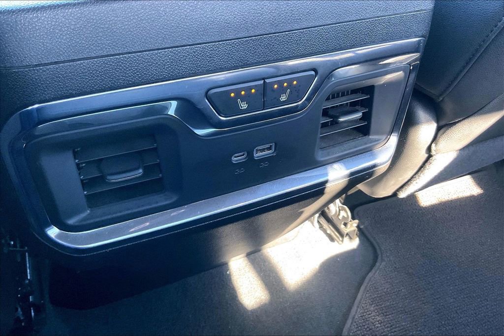 Used 2024 Chevrolet Silverado 2500 High Country w/ High Country Premium Package AWD/4WD image 11