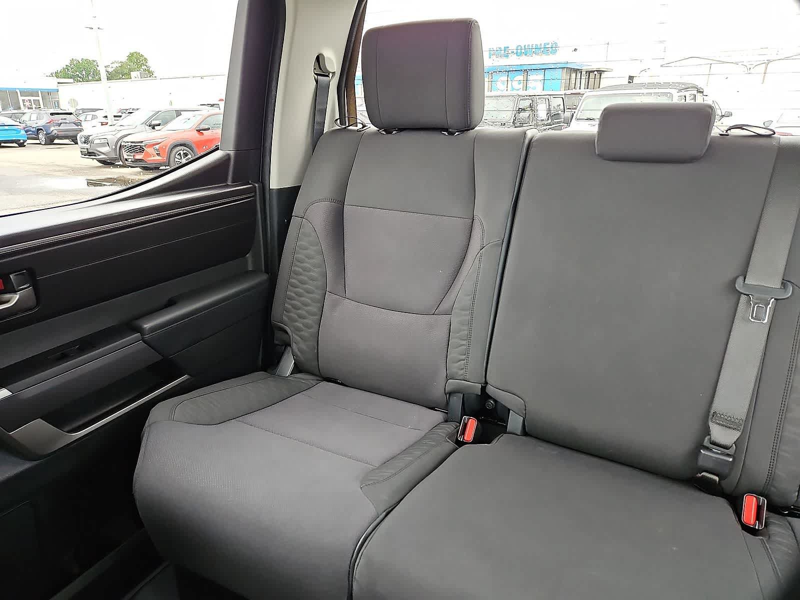 Used 2022 Toyota Tundra SR5 AWD/4WD image 13
