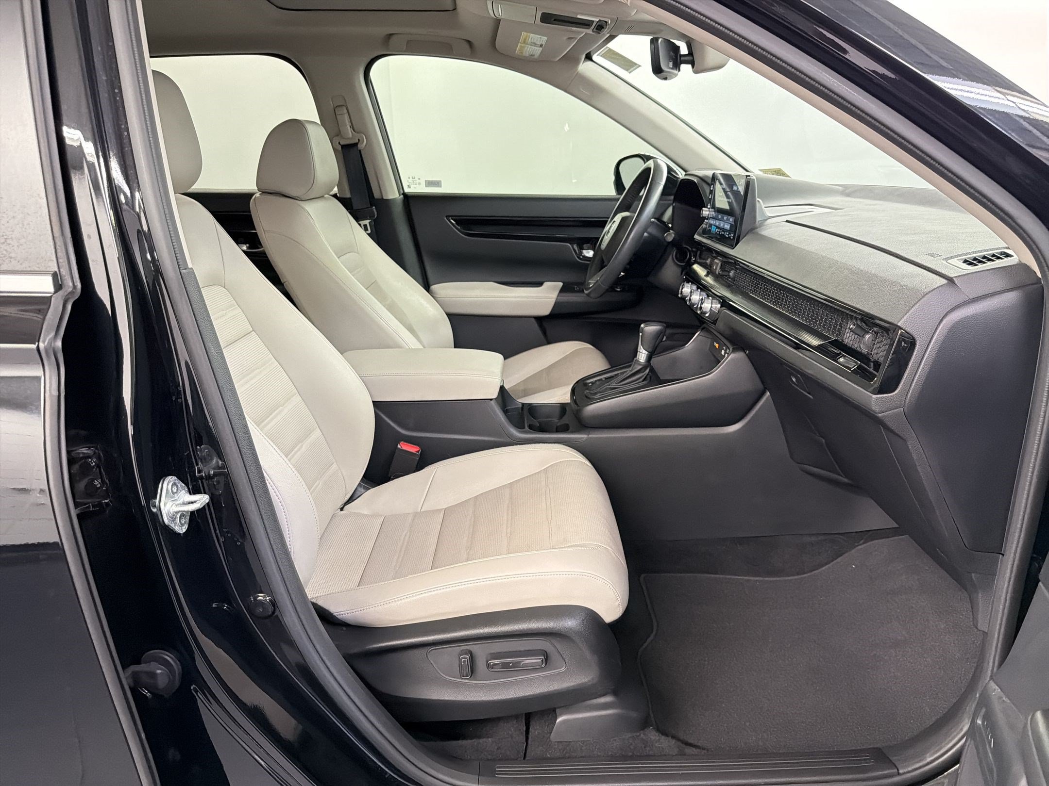 Certified 2023 Honda CR-V EX-L image 30