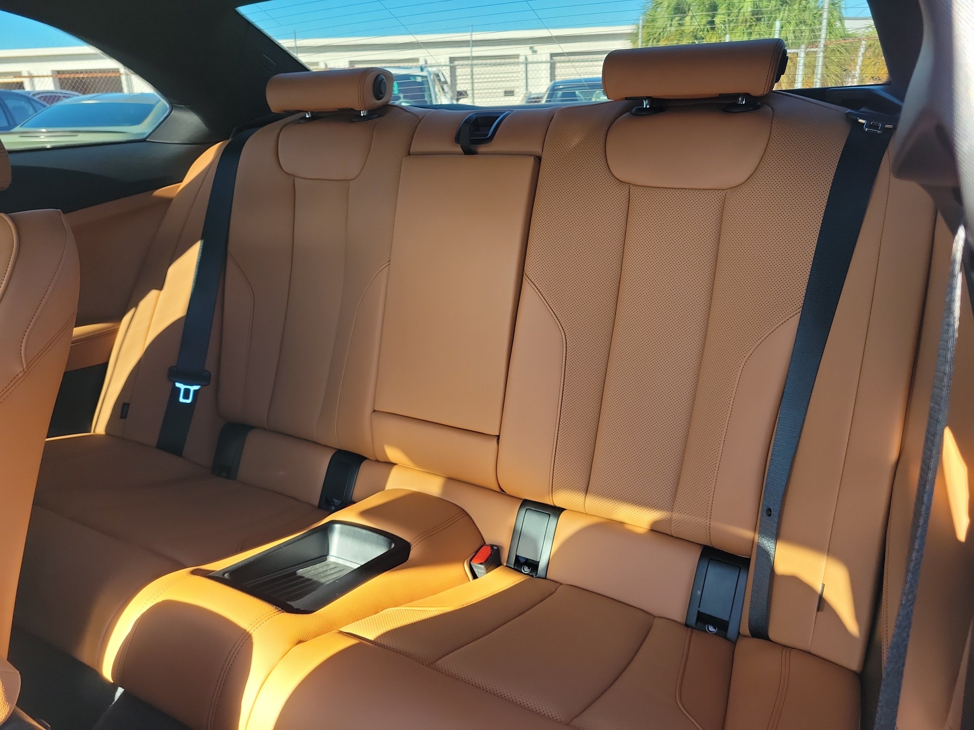 Used 2024 BMW 230i Coupe w/ Premium Package RWD image 7