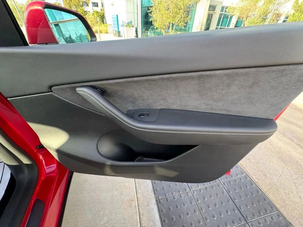 Used 2023 Tesla Model Y Long Range AWD/4WD image 27