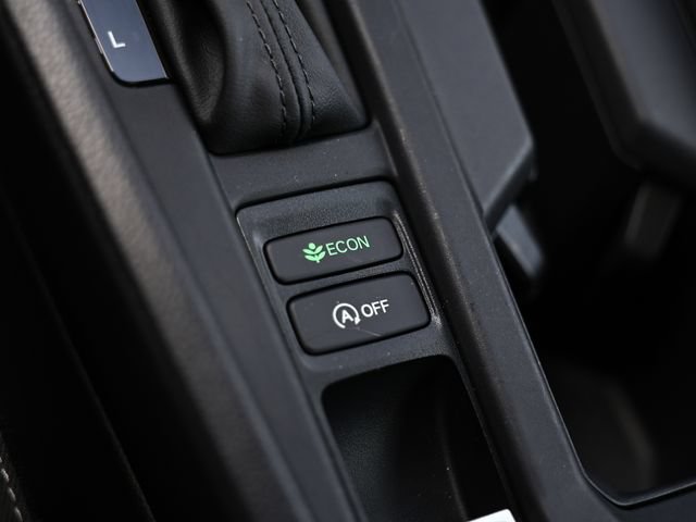 Certified 2025 Honda Accord SE image 40