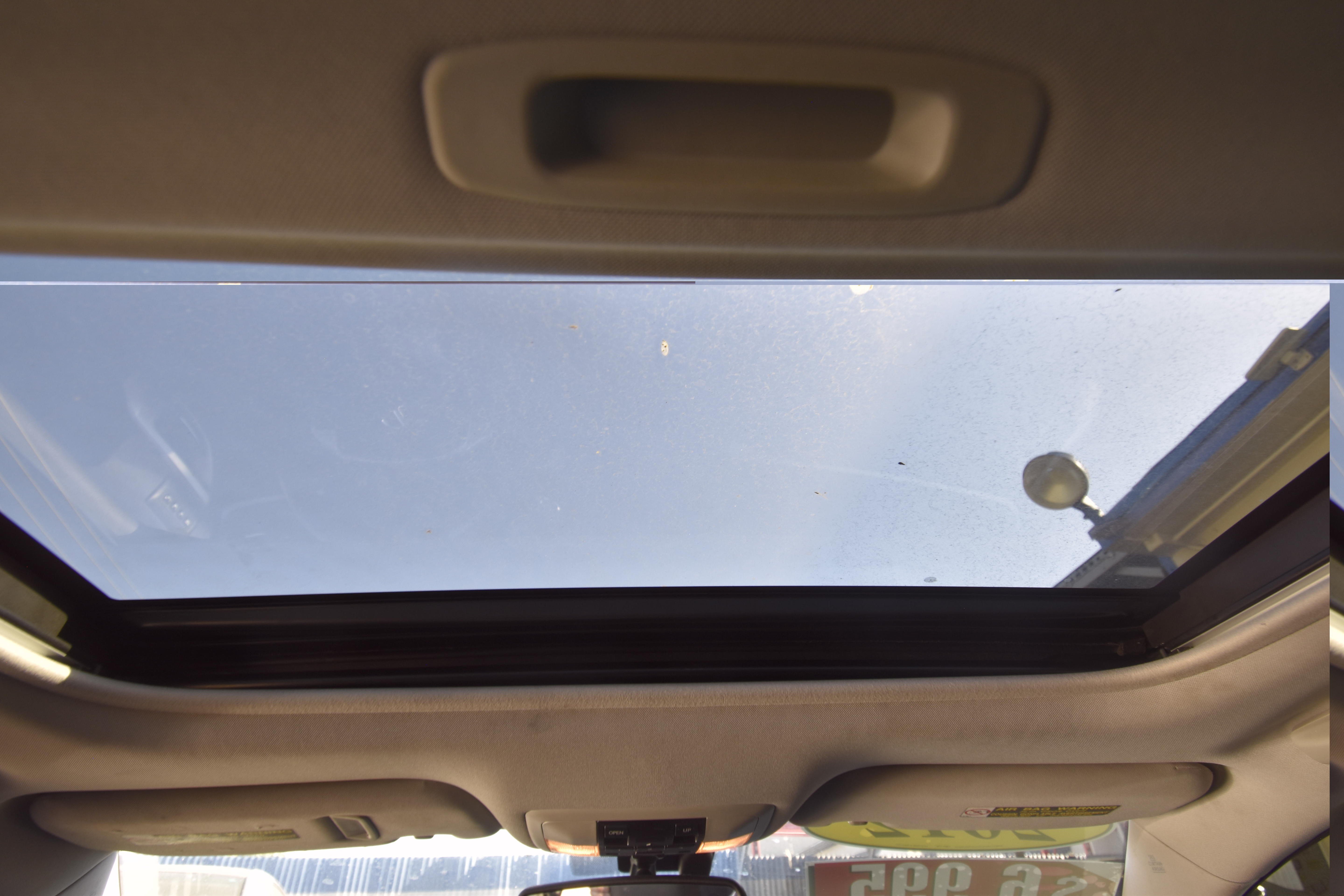 Used 2012 Lexus CT 200h Premium w/ Leather Pkg FWD image 14