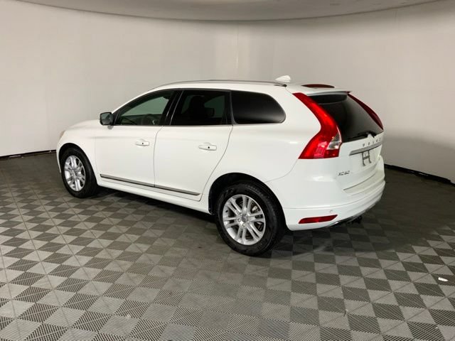 Used 2016 Volvo XC60 T5 Premier w/ Protection Package AWD/4WD image 10