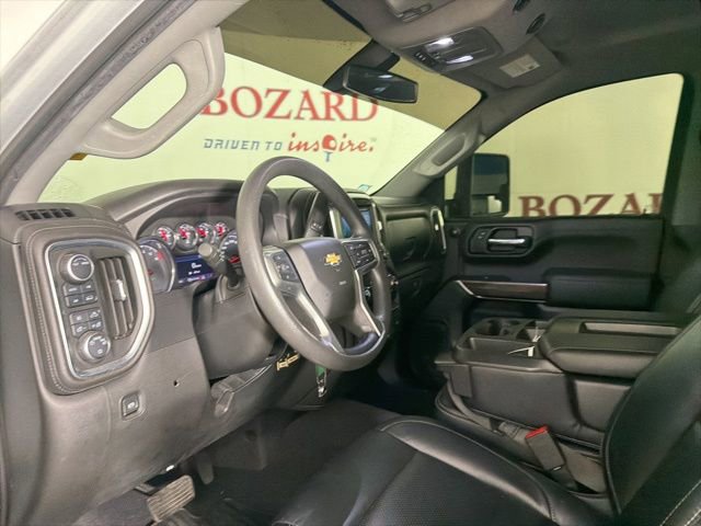 Used 2020 Chevrolet Silverado 1500 LT w/ Trailering Package AWD/4WD image 12