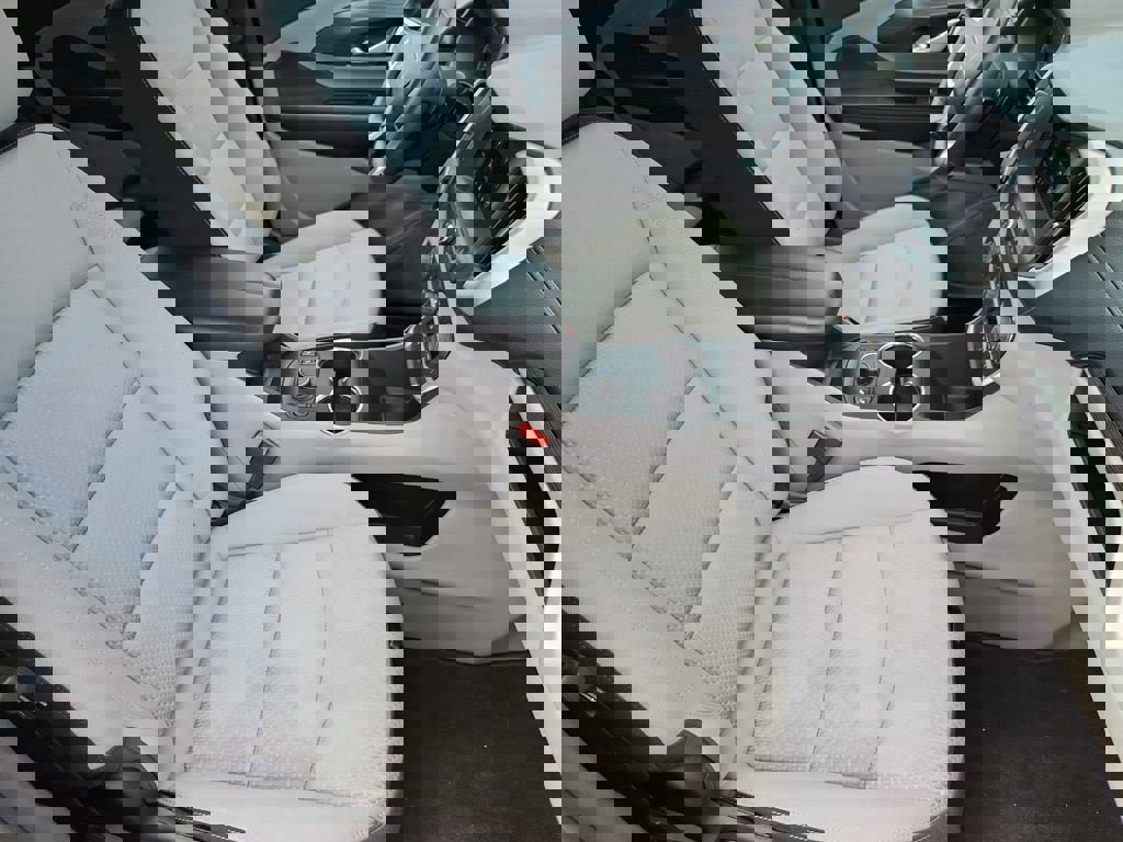 Used 2023 GMC Terrain SLE w/ Driver Convenience Package image 15