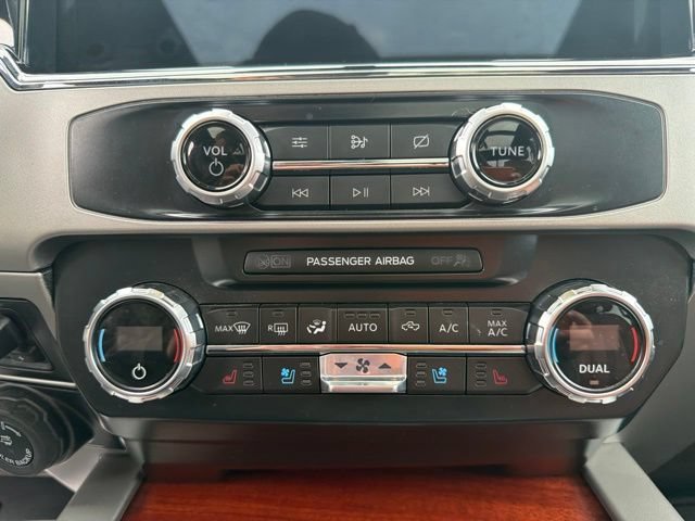 Used 2022 Ford F350 King Ranch w/ Chrome Package AWD/4WD image 35