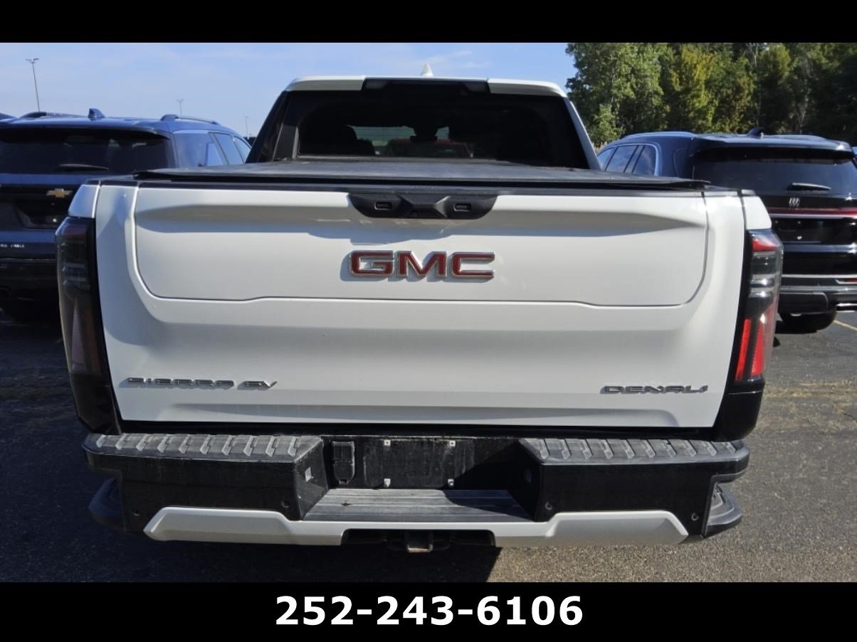 Used 2026 GMC Sierra EV Denali AWD/4WD image 3