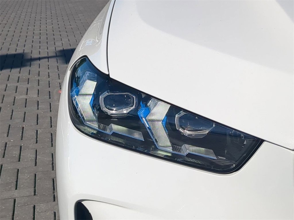 Used 2026 BMW X5 xDrive40i image 11