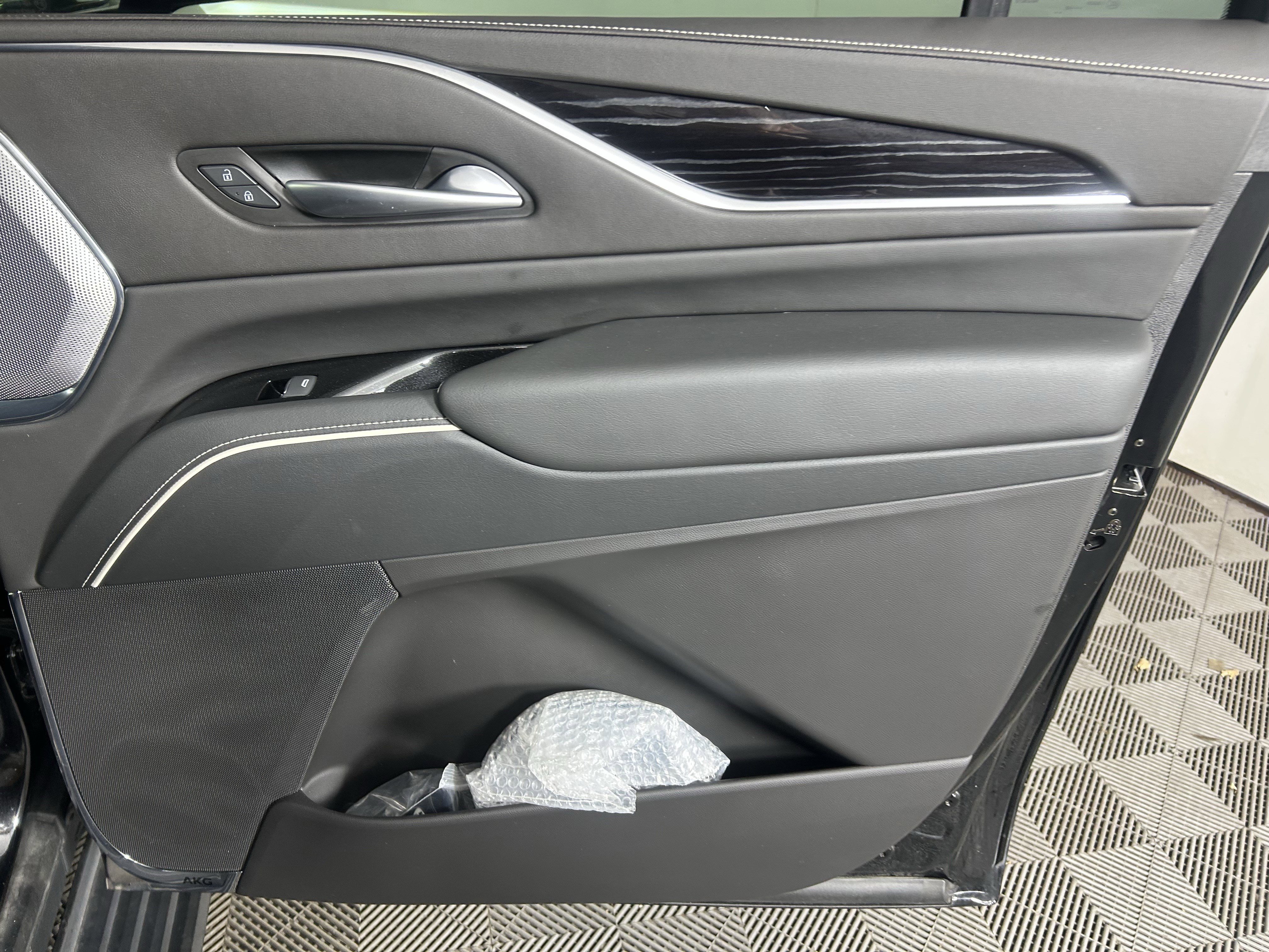 Used 2023 Cadillac Escalade ESV Sport w/ LPO, ONYX Package image 44