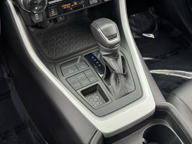 Certified 2021 Toyota RAV4 XLE Premium image 16