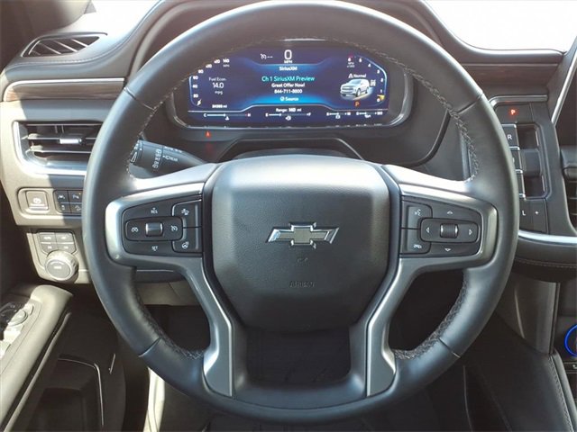 Used 2023 Chevrolet Suburban Z71 w/ Luxury Package image 26