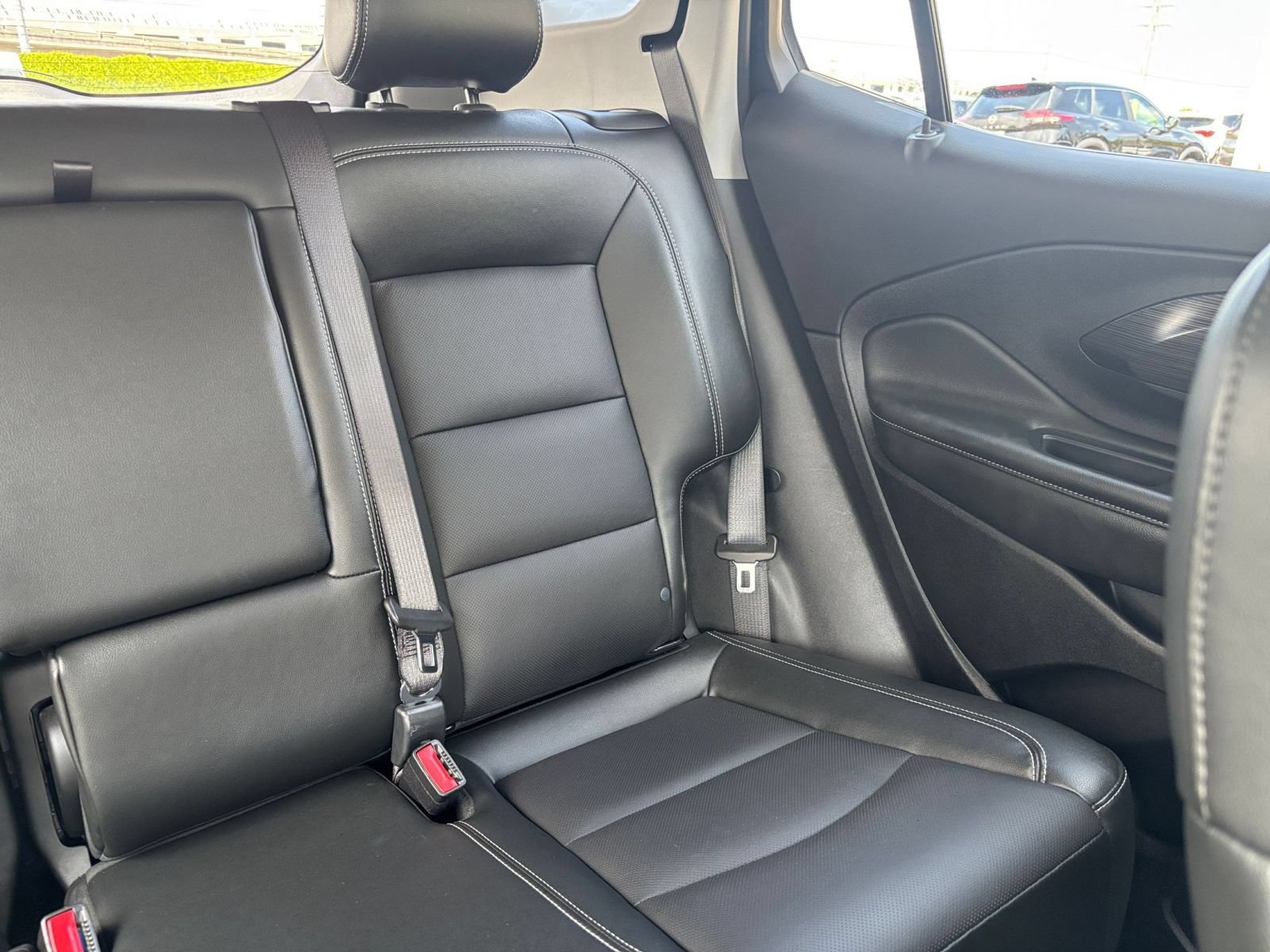 Used 2024 GMC Terrain SLT AWD/4WD image 39