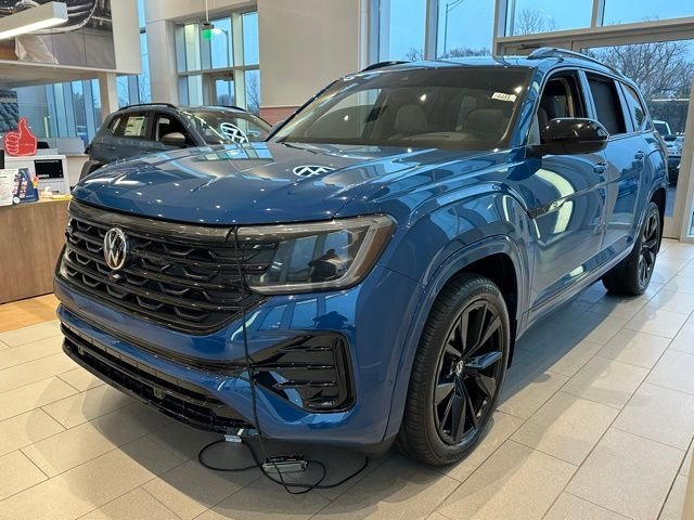 New 2026 Volkswagen Atlas SEL Premium R-Line image 3