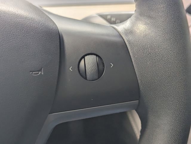 Used 2023 Tesla Model 3 Standard Range RWD image 20