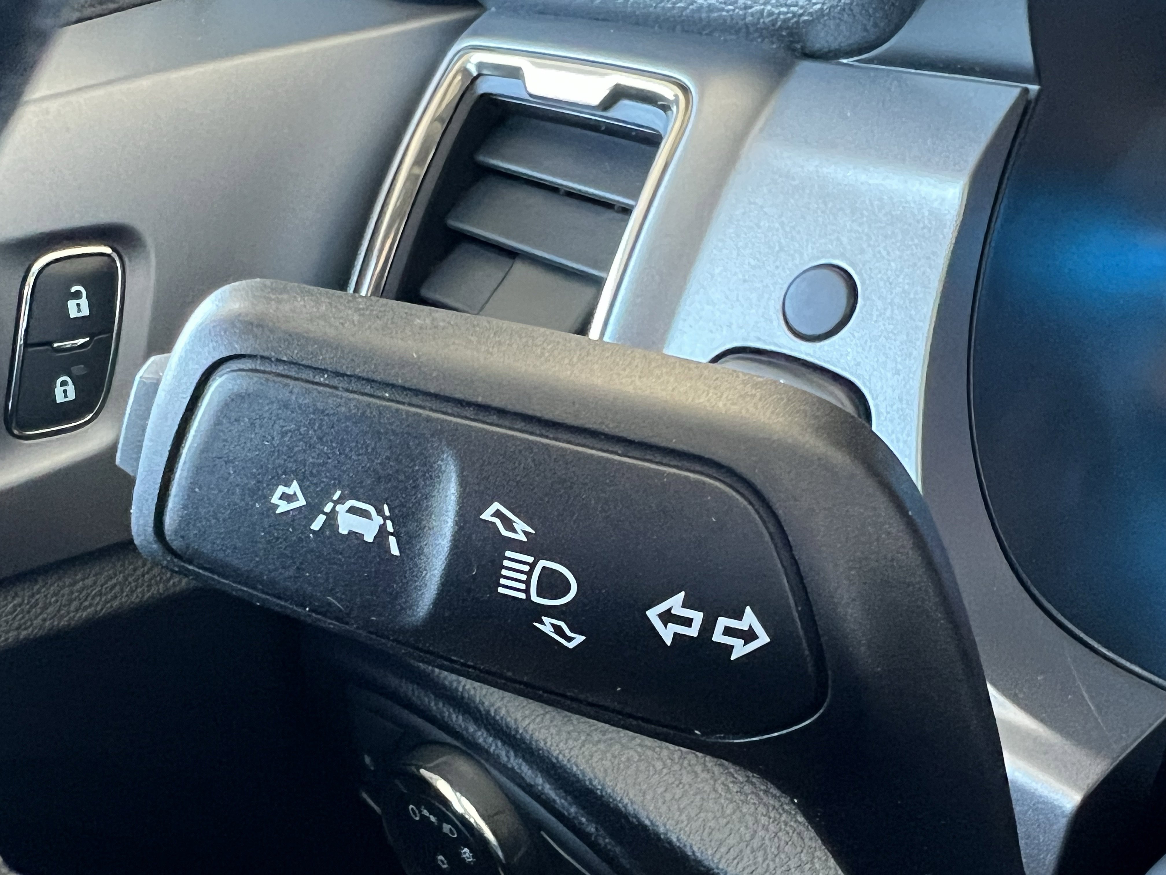 Used 2022 Ford Ranger XLT w/ Equipment Group 301A Mid AWD/4WD image 34