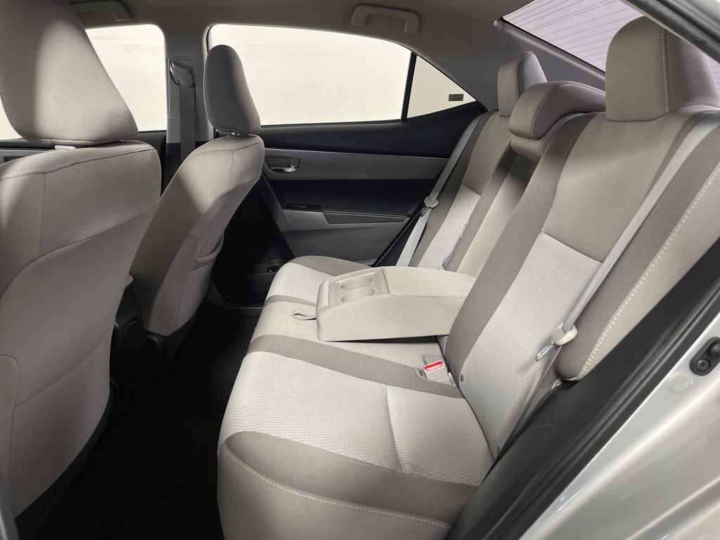 Used 2017 Toyota Corolla LE w/ Carpet Mat Package (TMS) FWD image 13