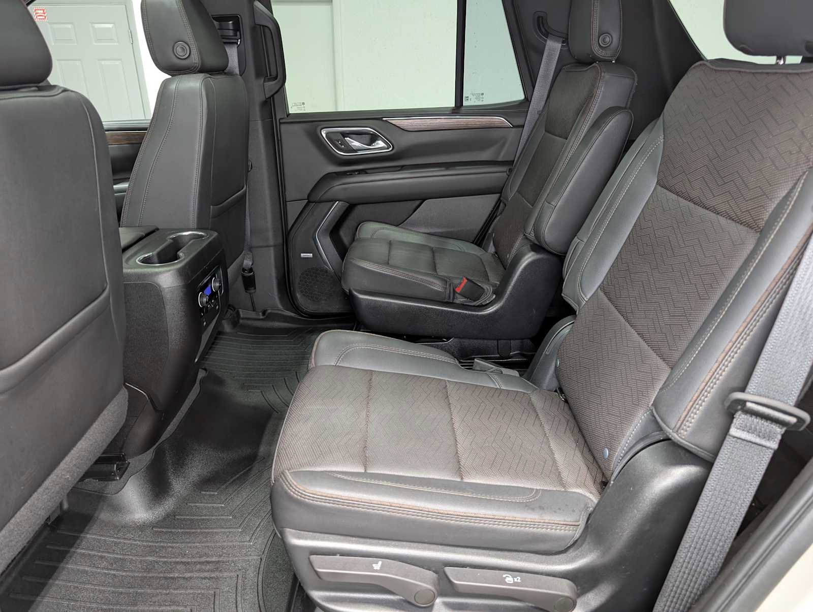 Used 2023 Chevrolet Tahoe High Country image 24