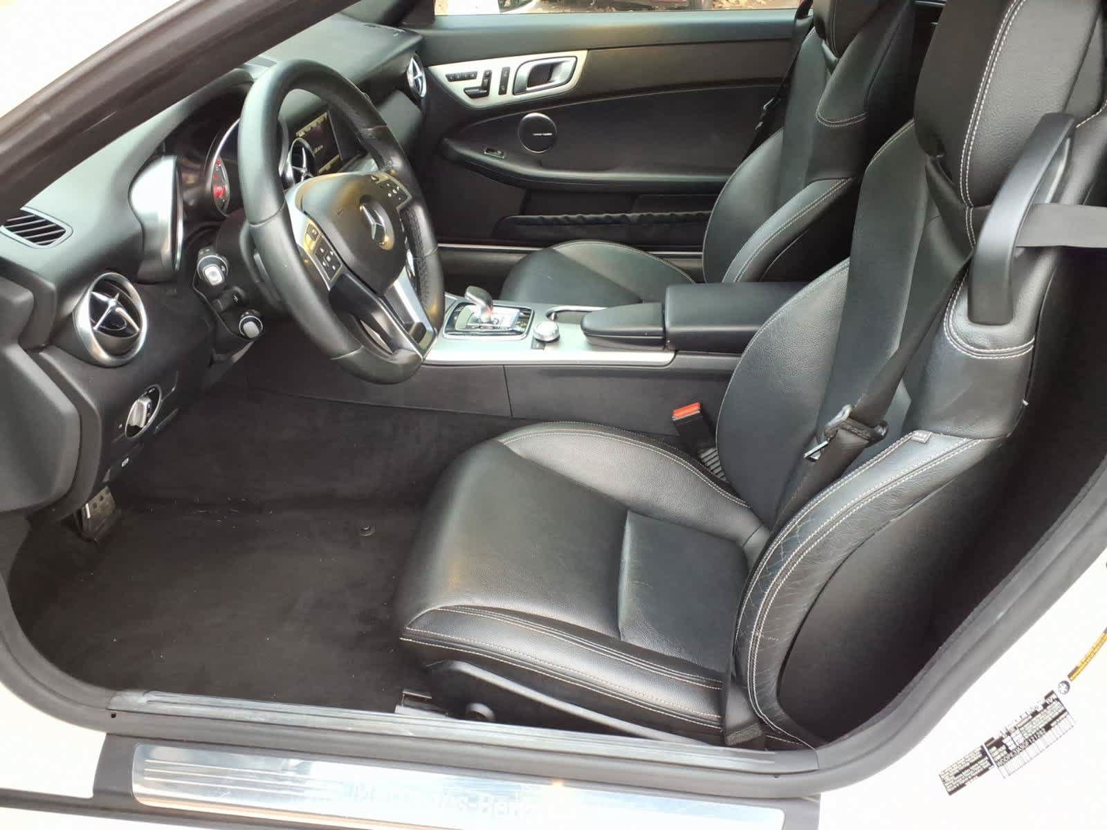 Used 2016 Mercedes-Benz SLK 300 w/ Premium 2 Package image 13
