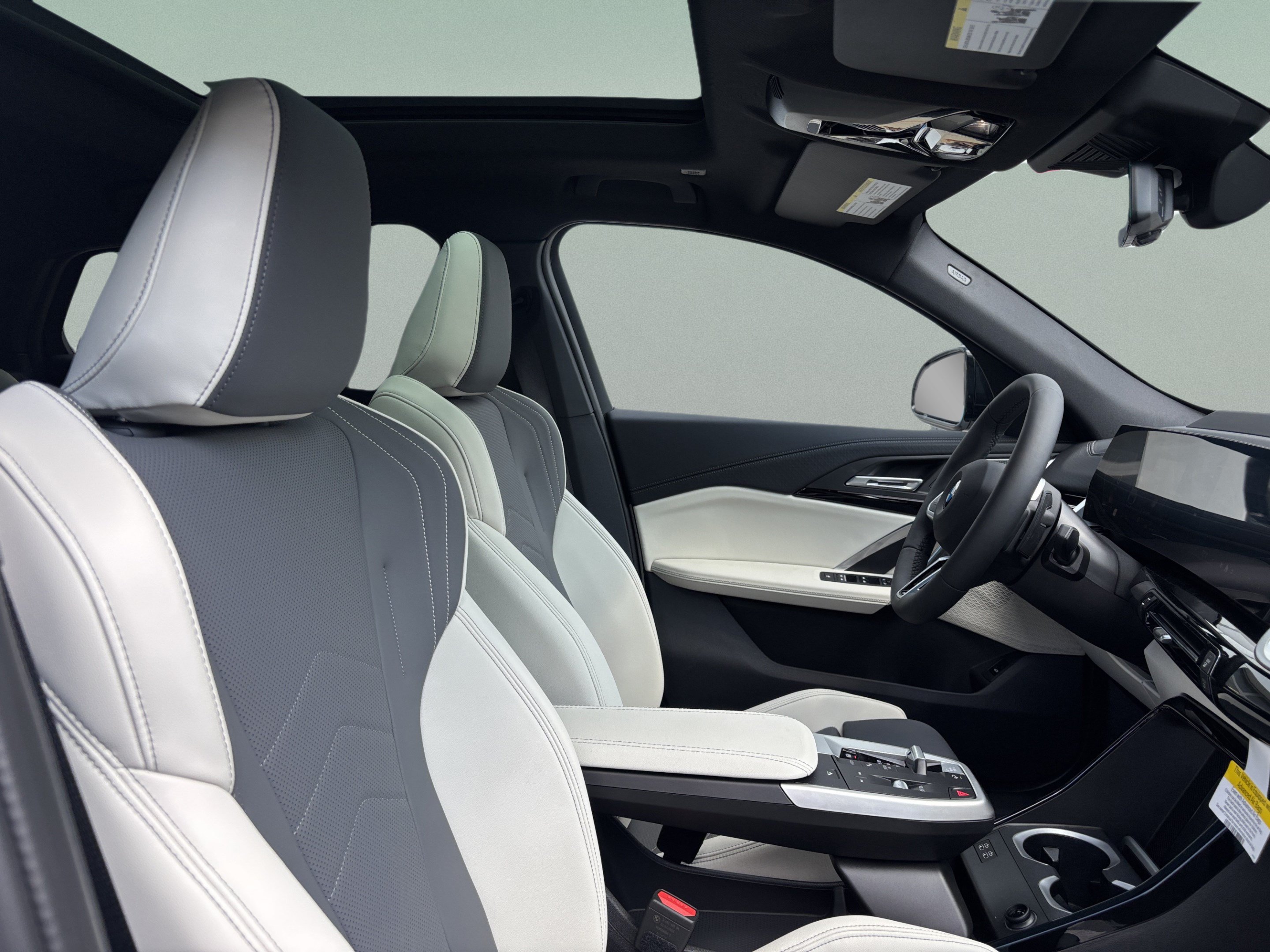New 2027 BMW X2 xDrive28i AWD/4WD image 19
