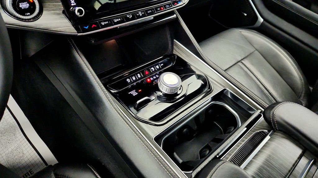 Used 2023 Jeep Wagoneer Series II w/ Premium Group I image 16