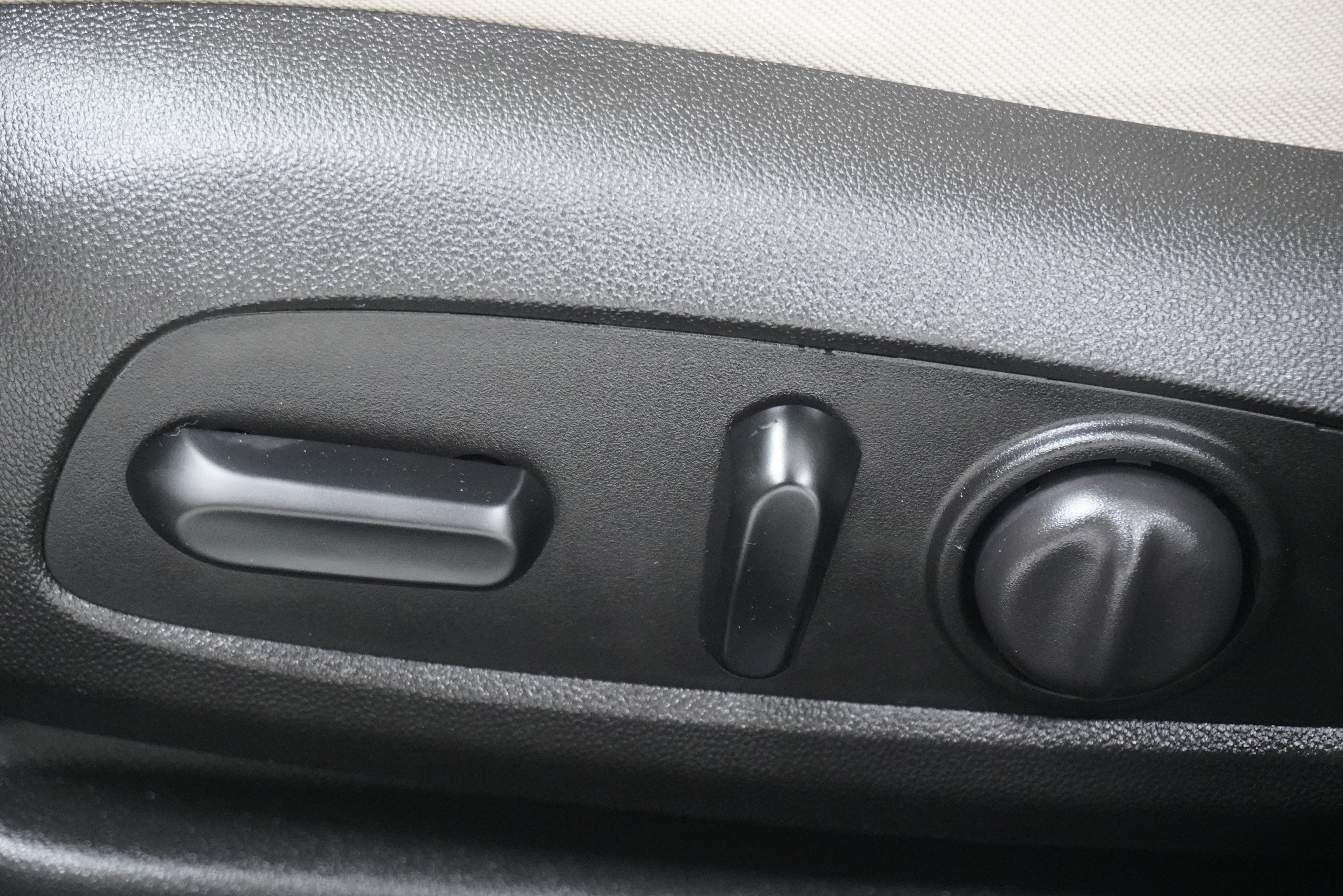 Used 2020 Buick Regal Preferred FWD image 13