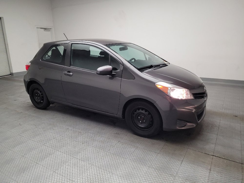 Used 2014 Toyota Yaris L FWD image 11