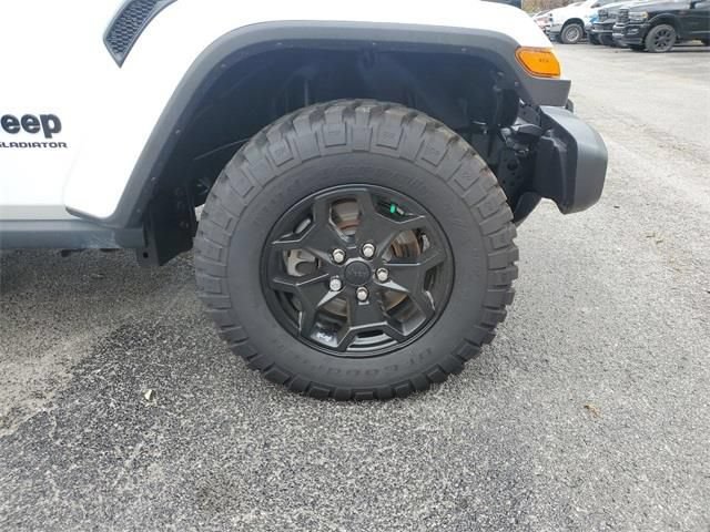 New 2023 Jeep Gladiator Sport AWD/4WD image 6