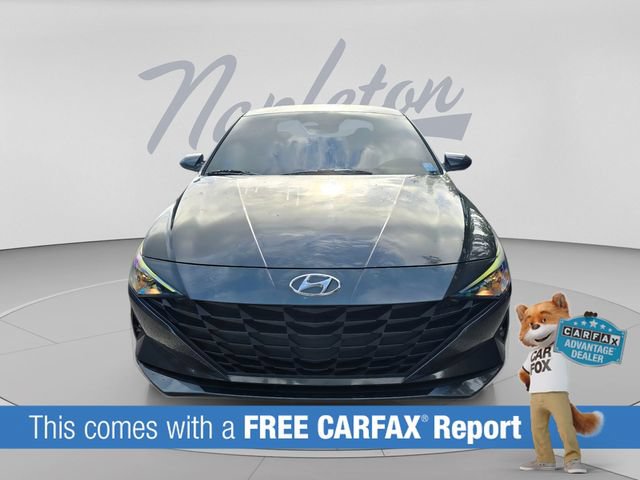 Used 2022 Hyundai Elantra SEL FWD image 2