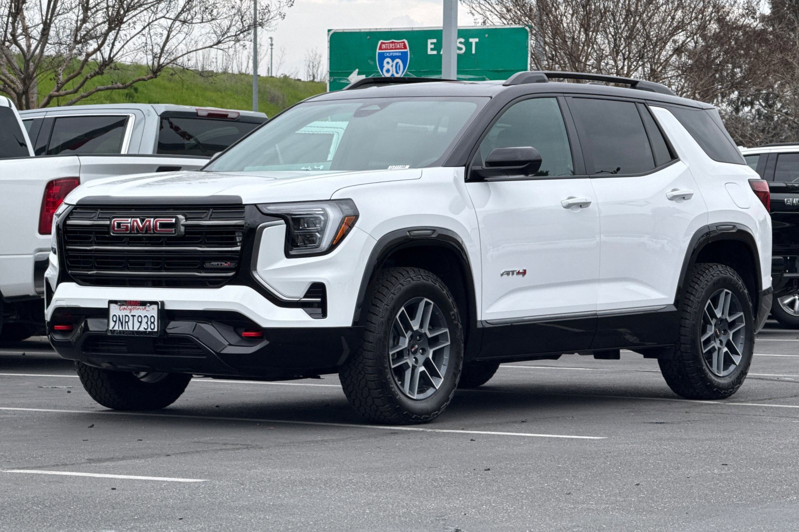 Used 2026 GMC Terrain AT4 w/ Technology Package II image 9