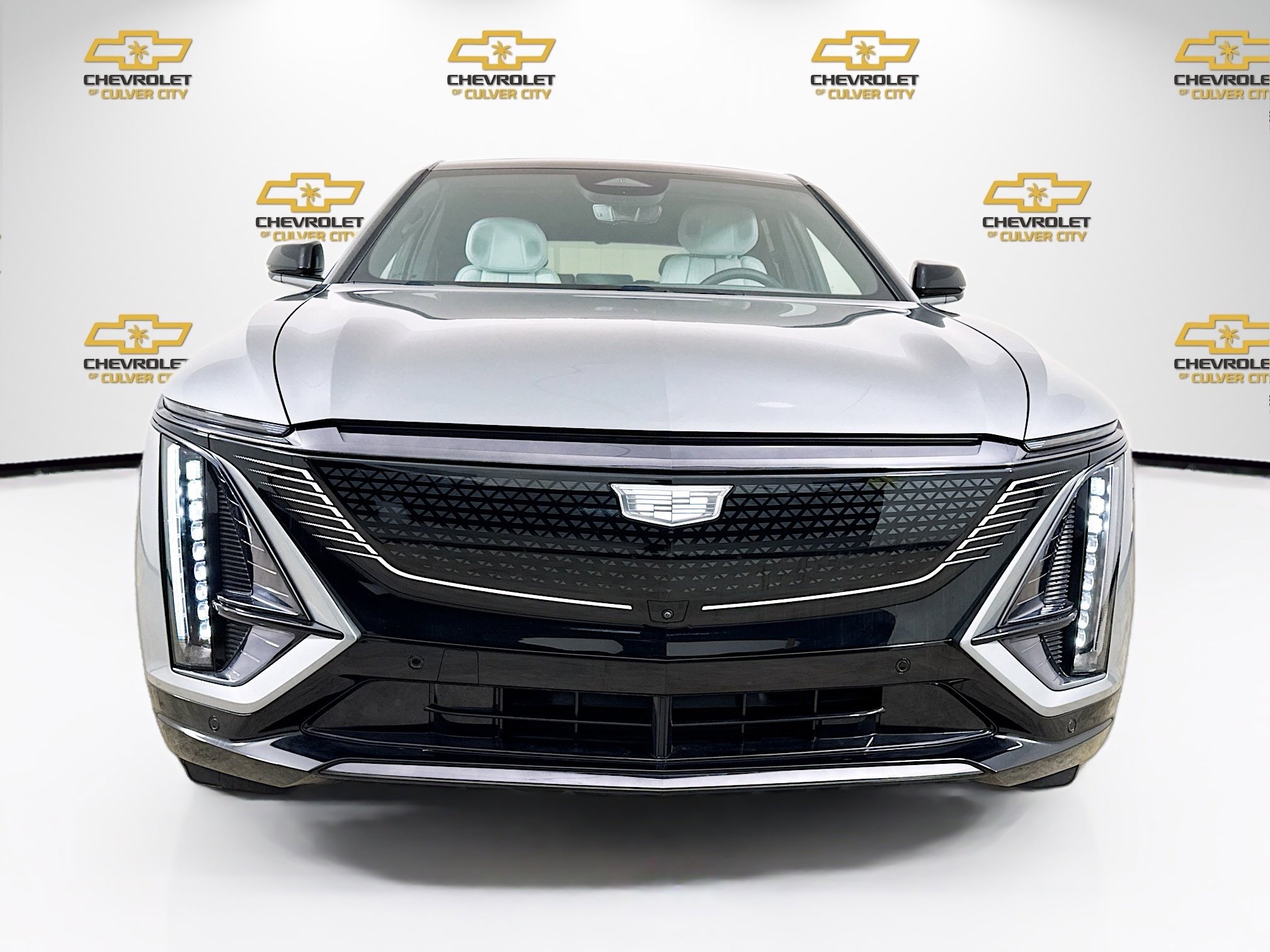 Used 2025 Cadillac Lyriq Sport image 2