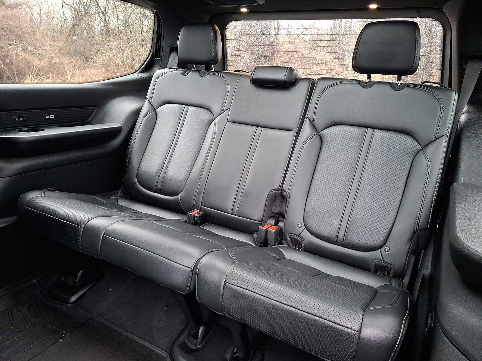 Used 2023 Jeep Wagoneer Series II image 10