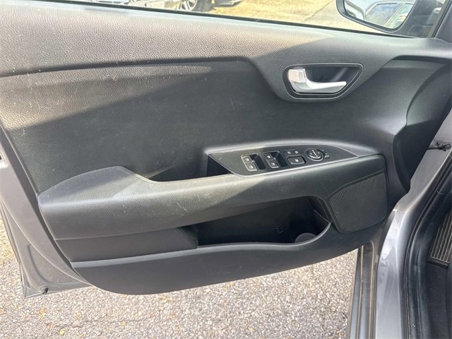 Used 2021 Kia Rio S image 24