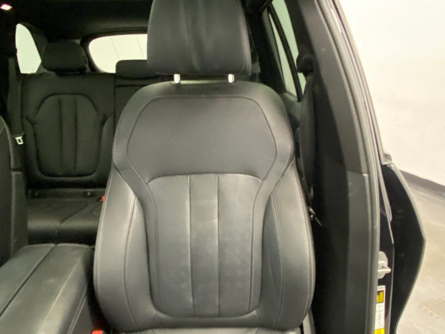 Used 2019 BMW X5 xDrive50i w/ M Sport Package AWD/4WD image 22