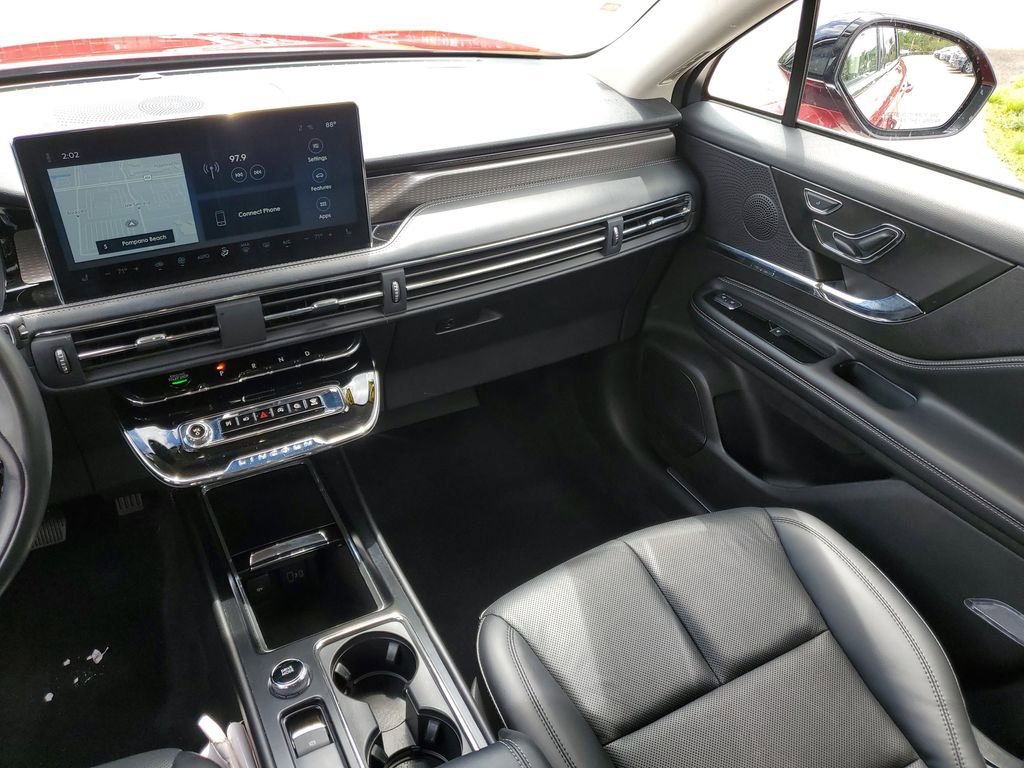 Used 2023 Lincoln Corsair Reserve image 17