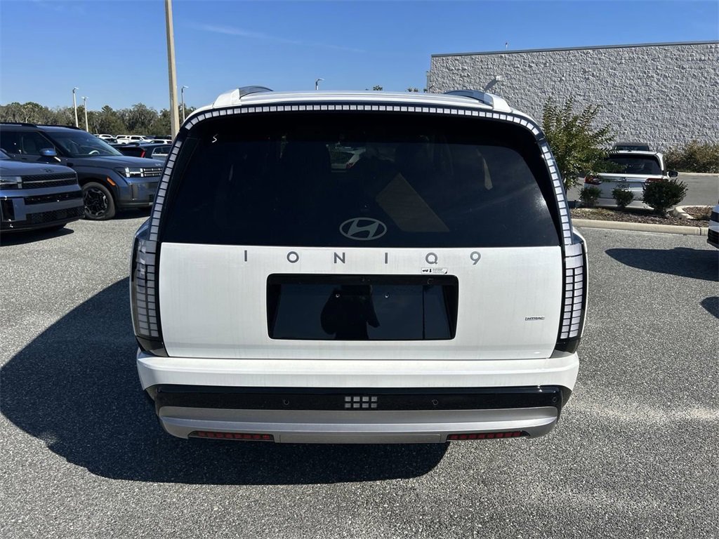 New 2026 Hyundai Ioniq 9 Limited image 10