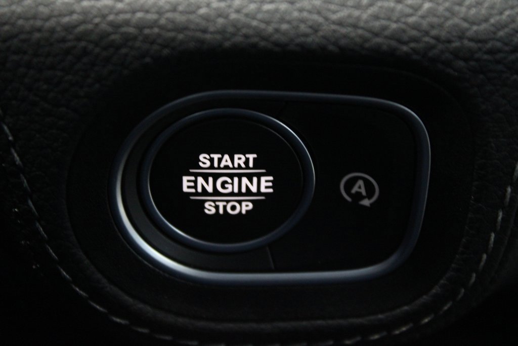 Used 2025 Mercedes-Benz GLE 450 4MATIC image 36