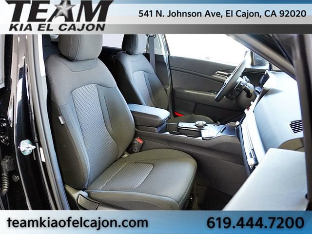 Used 2026 Kia Sportage LX FWD image 15